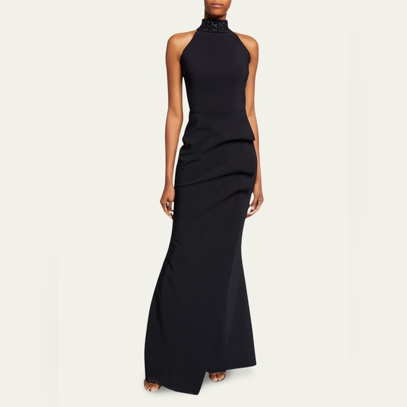 Be the Bell of the Ball in this gorgeous, super flattering gown by CHIARA BONI. - Picture 3 of 10